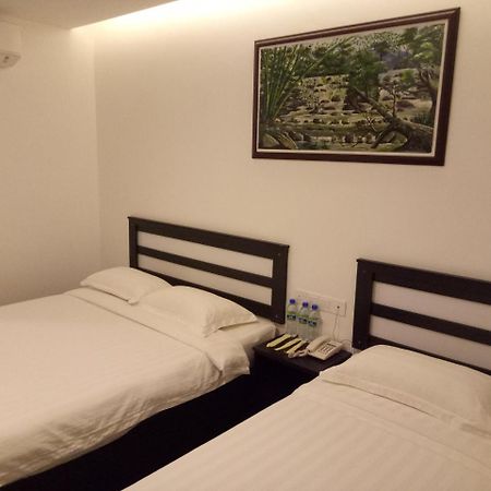 Hotel Sri Bernam Сабак Бернам Екстериор снимка