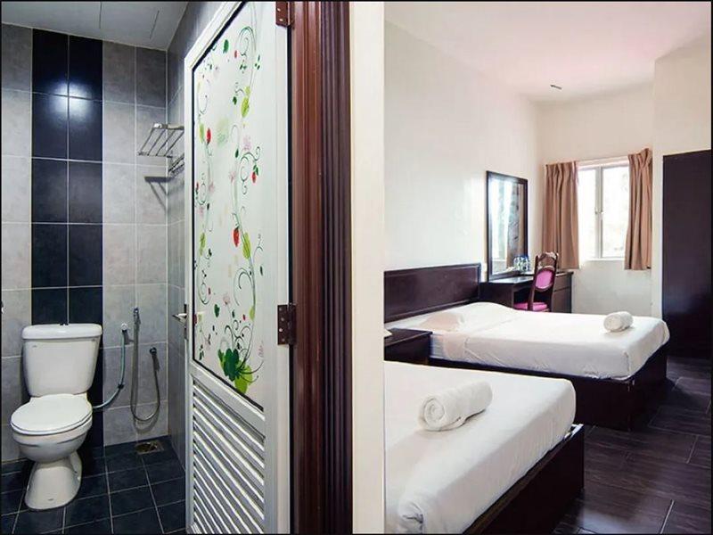 Hotel Sri Bernam Сабак Бернам Екстериор снимка
