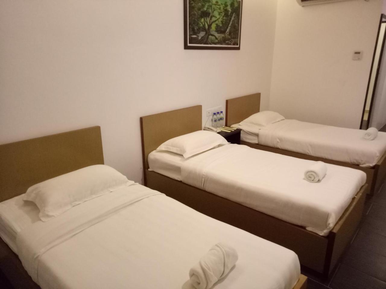 Hotel Sri Bernam Сабак Бернам Екстериор снимка