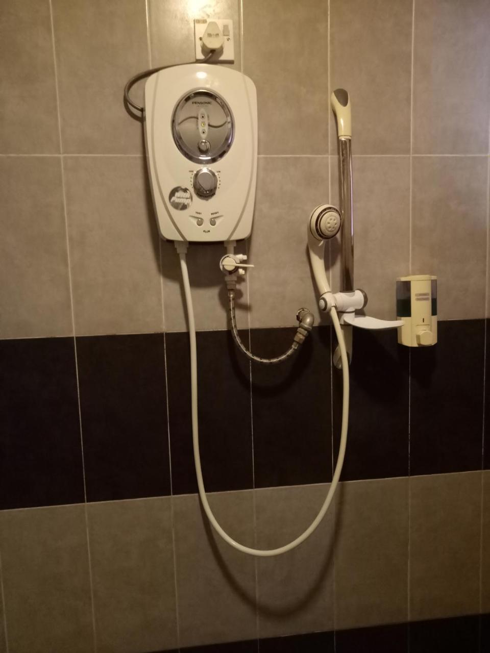 Hotel Sri Bernam Сабак Бернам Екстериор снимка