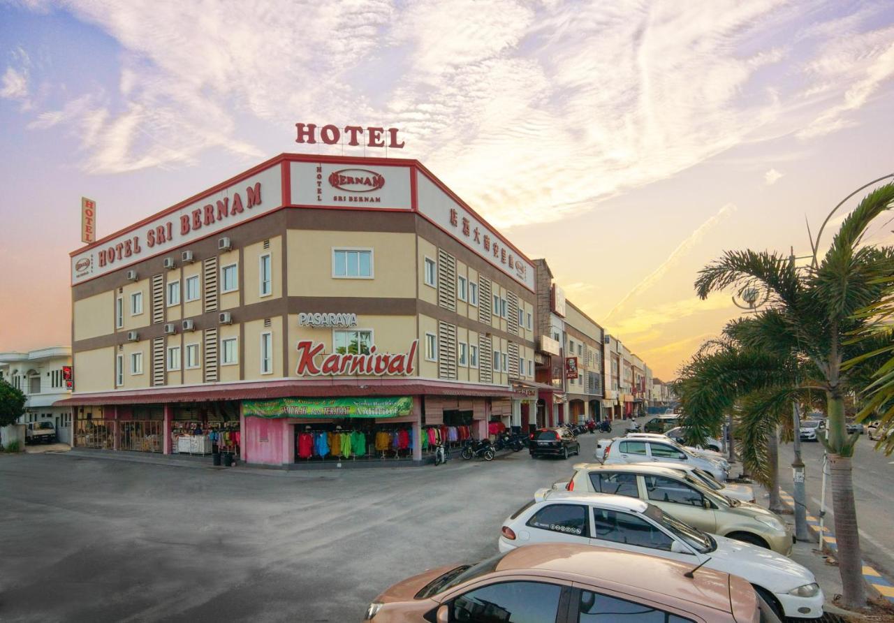 Hotel Sri Bernam Сабак Бернам Екстериор снимка