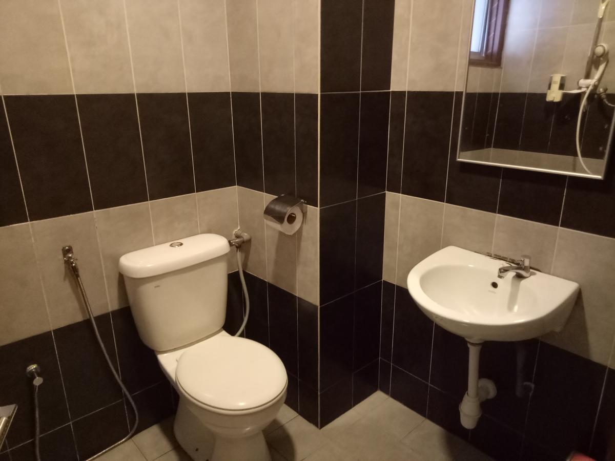 Hotel Sri Bernam Сабак Бернам Екстериор снимка