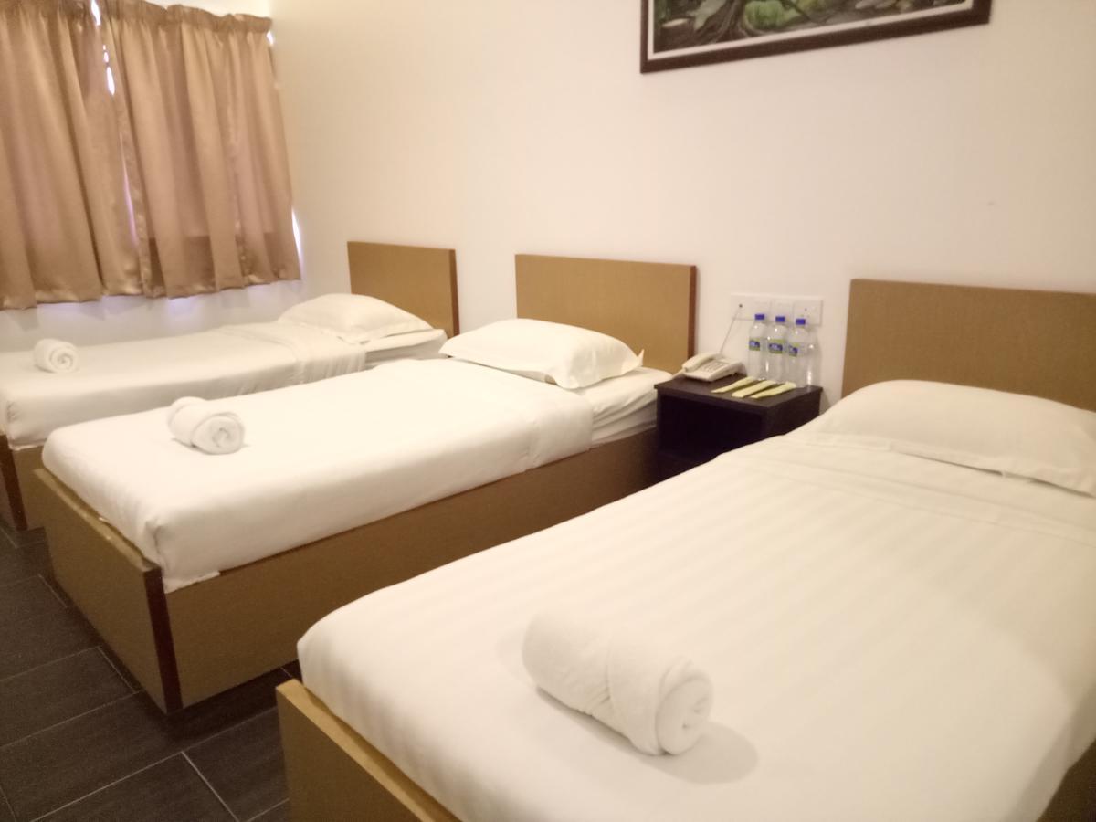 Hotel Sri Bernam Сабак Бернам Екстериор снимка