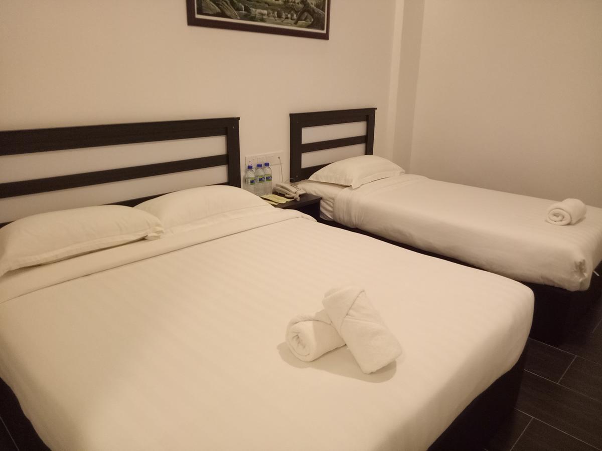 Hotel Sri Bernam Сабак Бернам Екстериор снимка