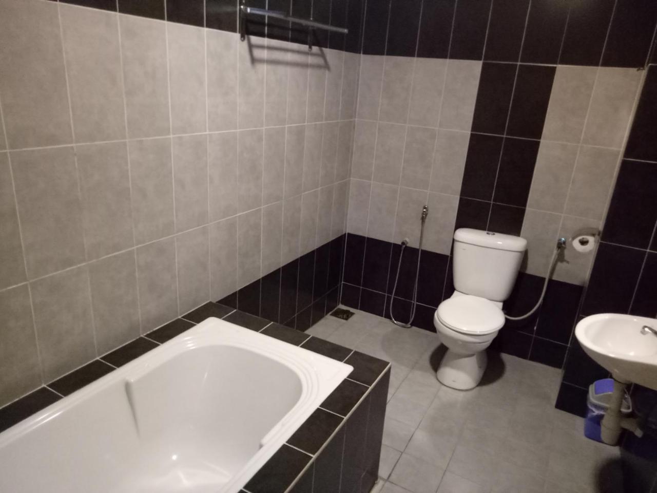 Hotel Sri Bernam Сабак Бернам Екстериор снимка