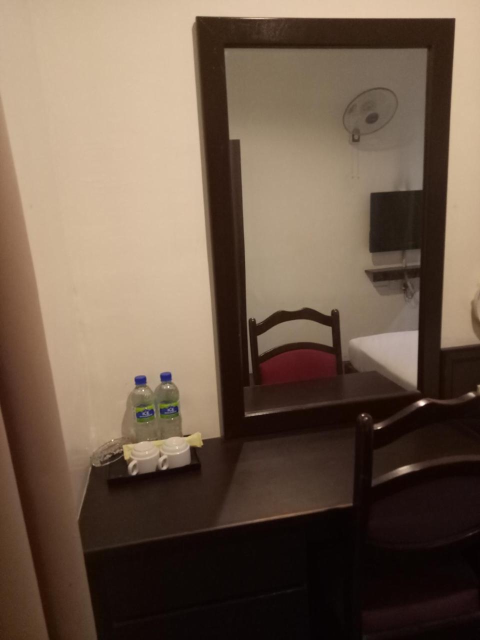 Hotel Sri Bernam Сабак Бернам Екстериор снимка