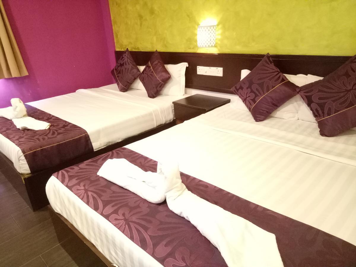 Hotel Sri Bernam Сабак Бернам Екстериор снимка