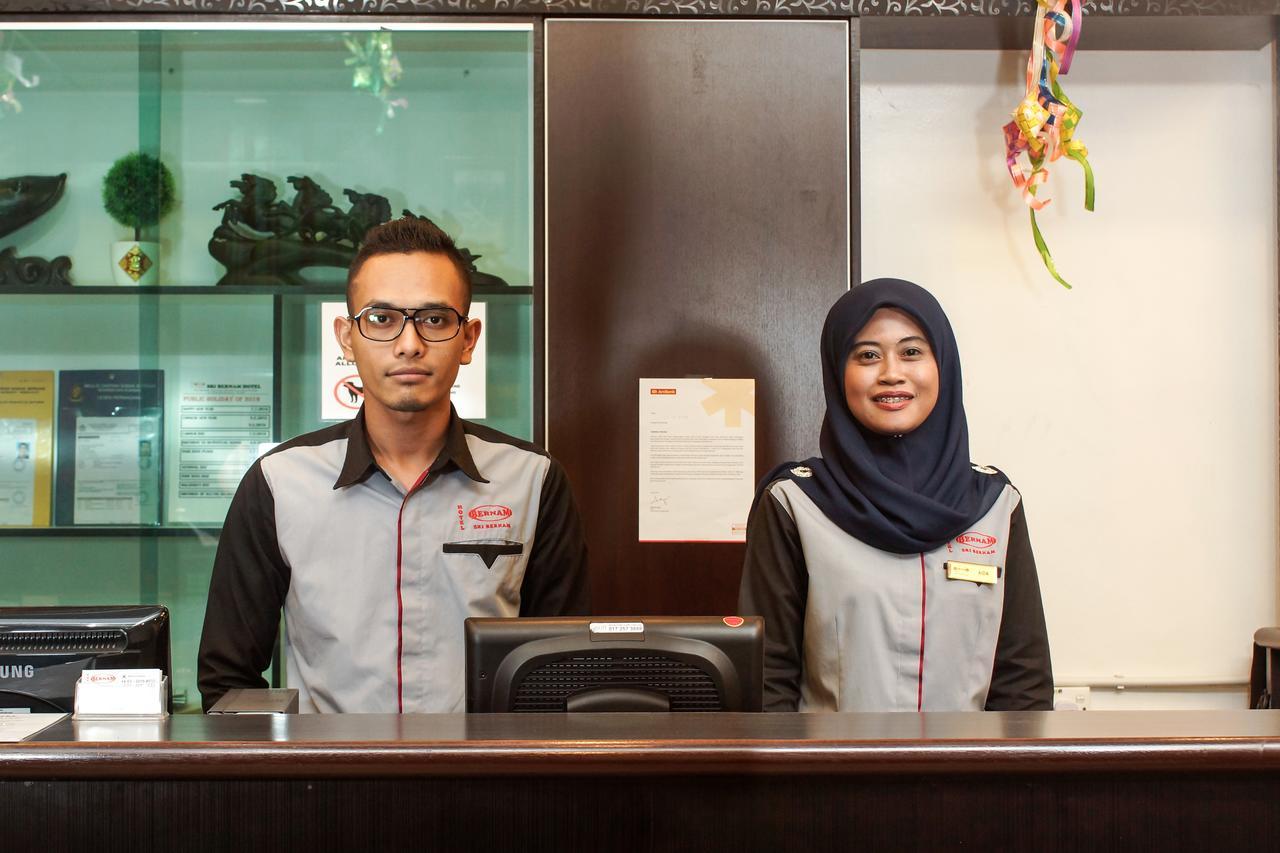 Hotel Sri Bernam Сабак Бернам Екстериор снимка