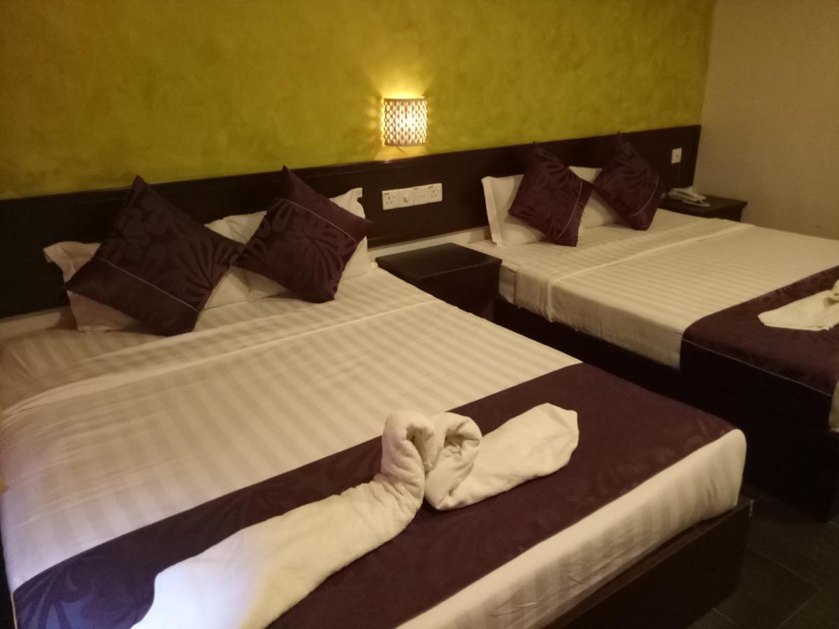 Hotel Sri Bernam Сабак Бернам Екстериор снимка