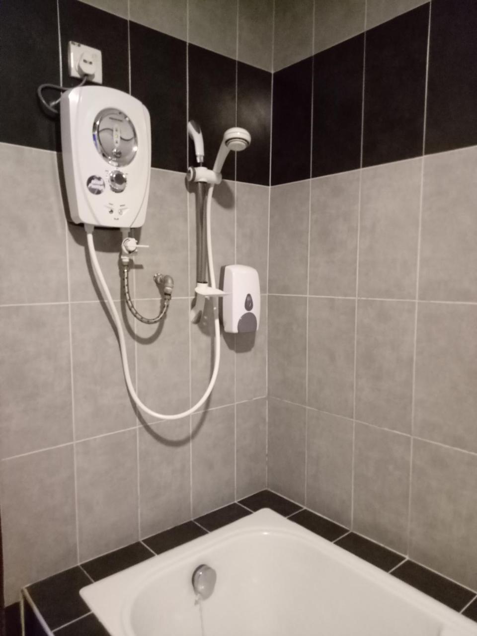 Hotel Sri Bernam Сабак Бернам Екстериор снимка